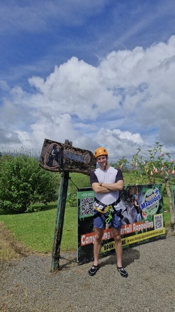 Protected: 11-14-2025 Tour 10am Canyoning Maquique Adventure
