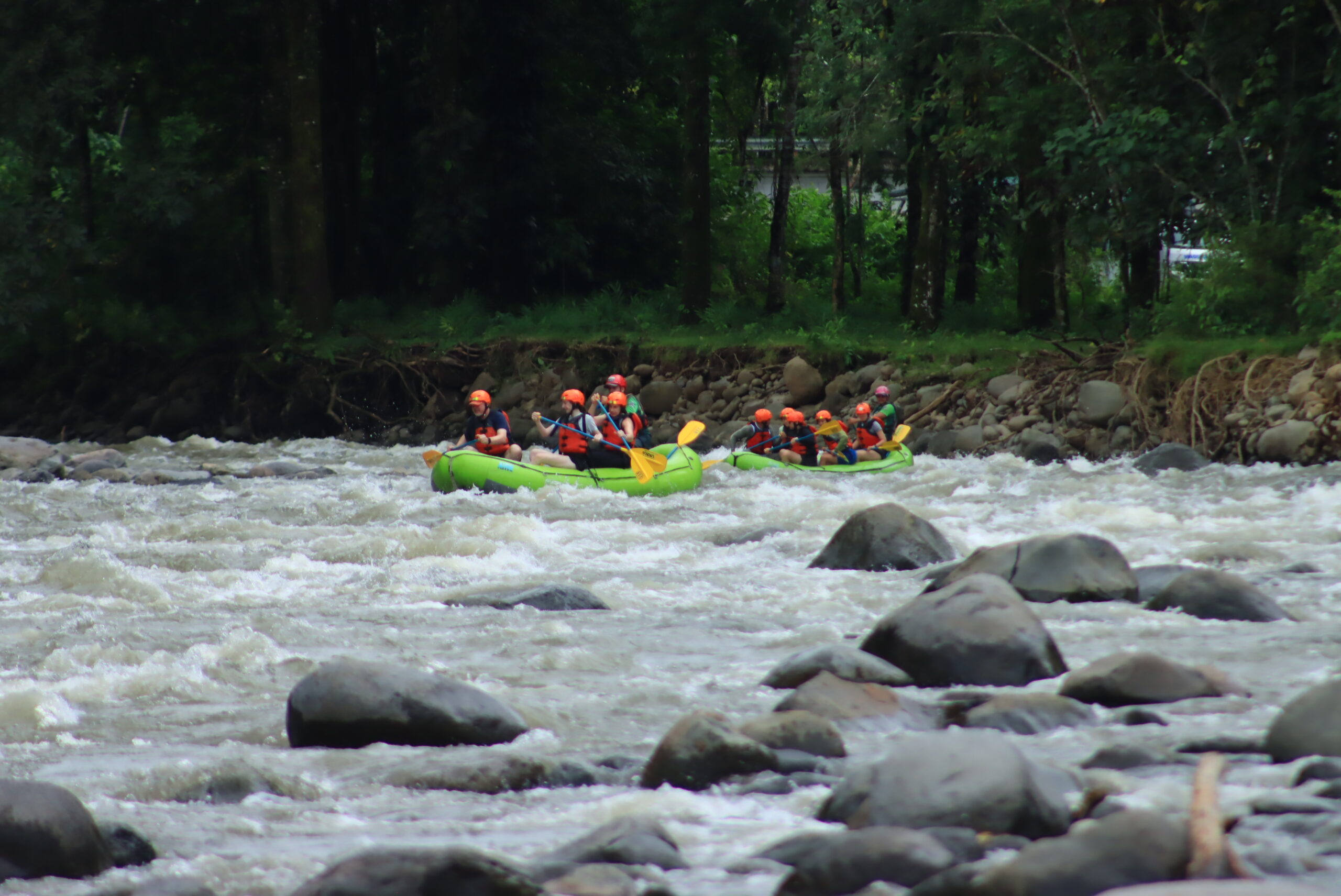 08-11-2025rafting